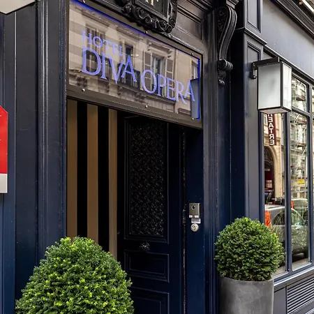 迪瓦歌剧院酒店 4*