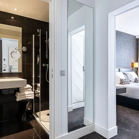 Hotel Diva Opera