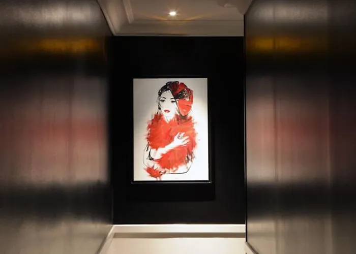 Отель Diva Opera