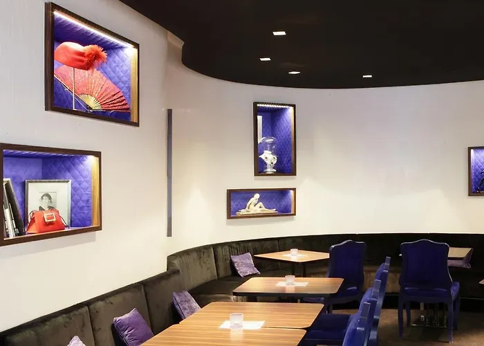 迪瓦歌剧院酒店 4*